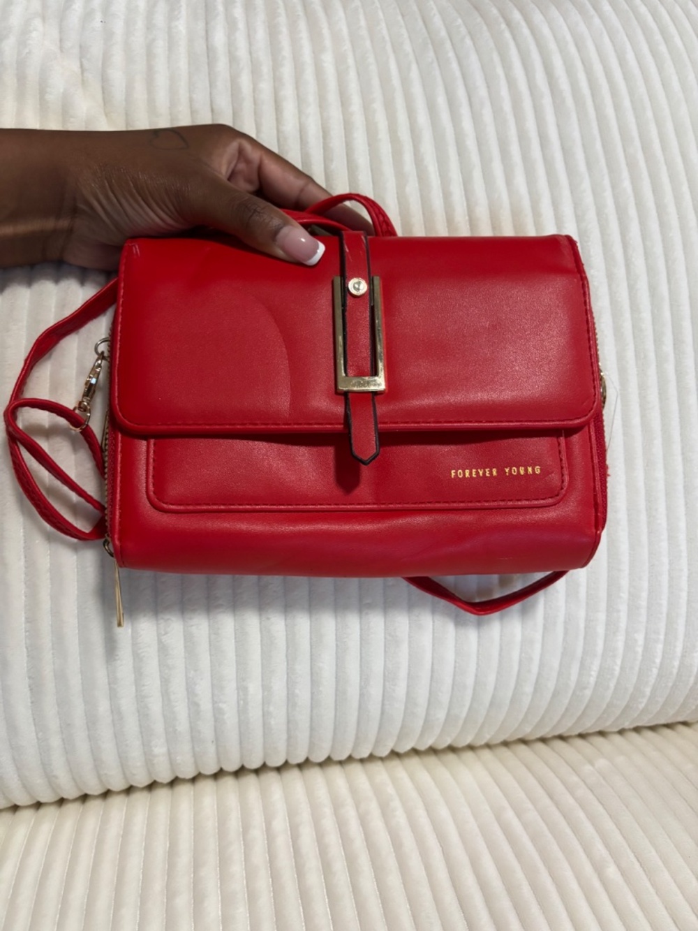 Purses - Picture 10 of 16